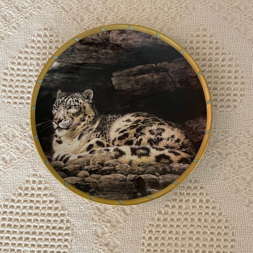Lenox Collection - Guy Coheleach's Royal Cats Plate Collection - Rocky Refuge